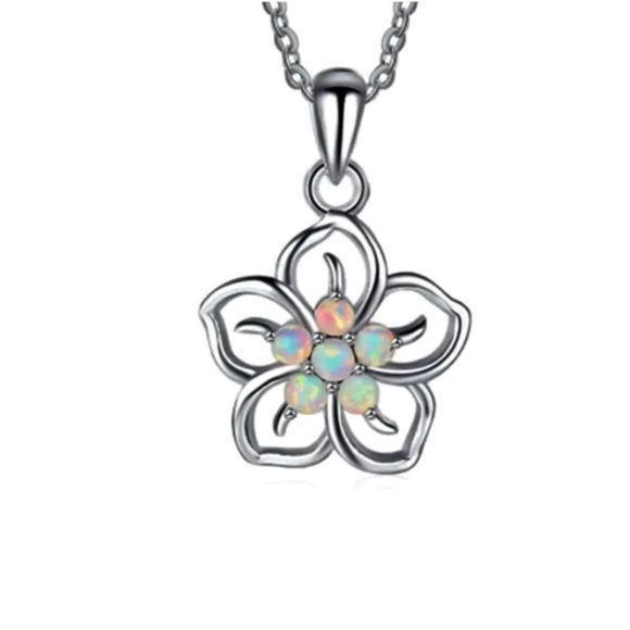 PRETTY WHITE FLOWER FIRE OPAL ON SILVER NECKLACE - Picture 1 of 6